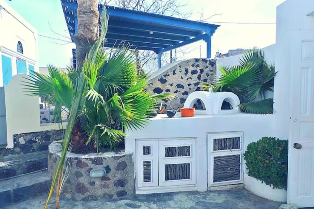 On An Island Suites & Apartments - Fira Exterior photo